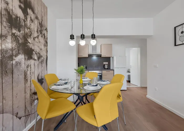 With Parking Space - 21544 Daire Makarska