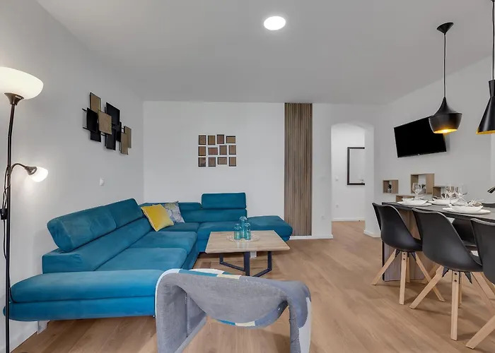 With Parking Space - 21544 Daire *