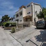شقة With Parking Space - 21544 *