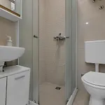 شقة With Parking Space - 21544 *