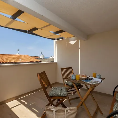 With Parking Space - 21544 Makarská