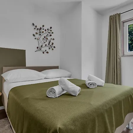 With Parking Space - 21544 * Makarska