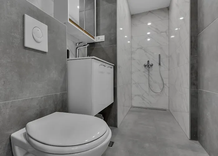 With Parking Space - 21544 Apartament